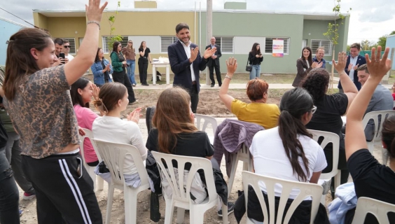Pullaro activó planes de vivienda y entregó 39 casas en departamento San Martín: hacía casi dos décadas no sucedía